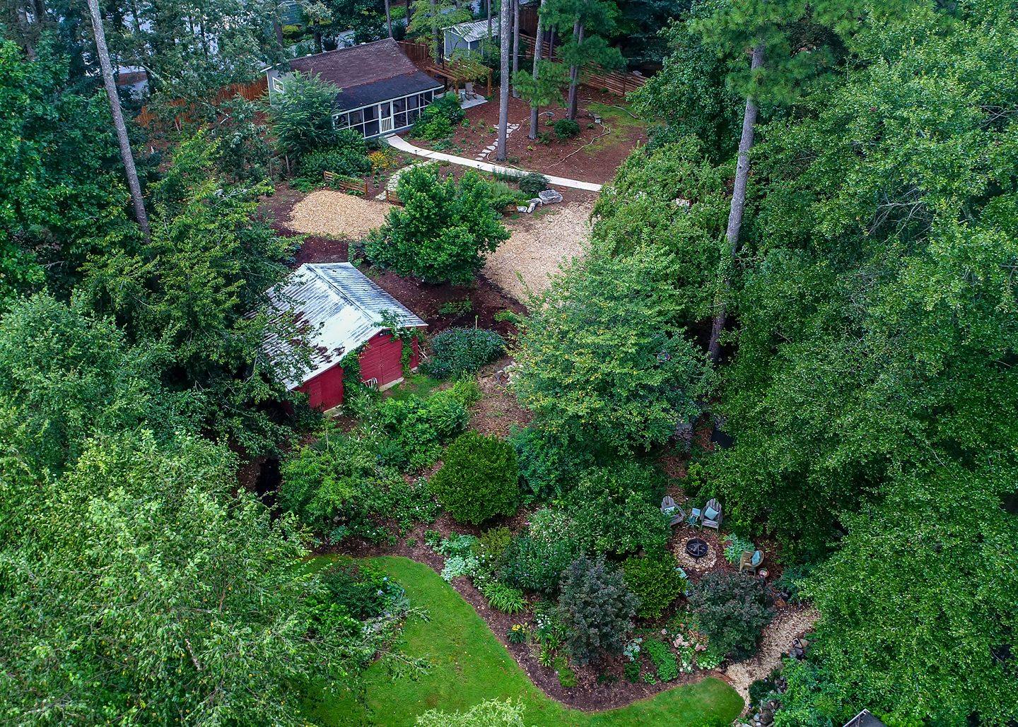 Decatur Alpaca Cottage est une maison d'hôtes gay friendly à Decatur en Géorgie aux États-Unis