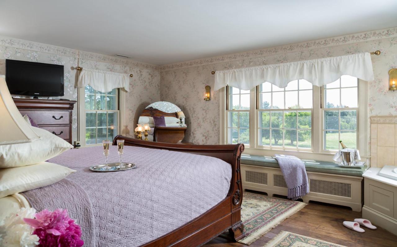 Devonfield Inn est une maison d'hôtes gay friendly à Lee dans le Massachusetts aux États-Unis