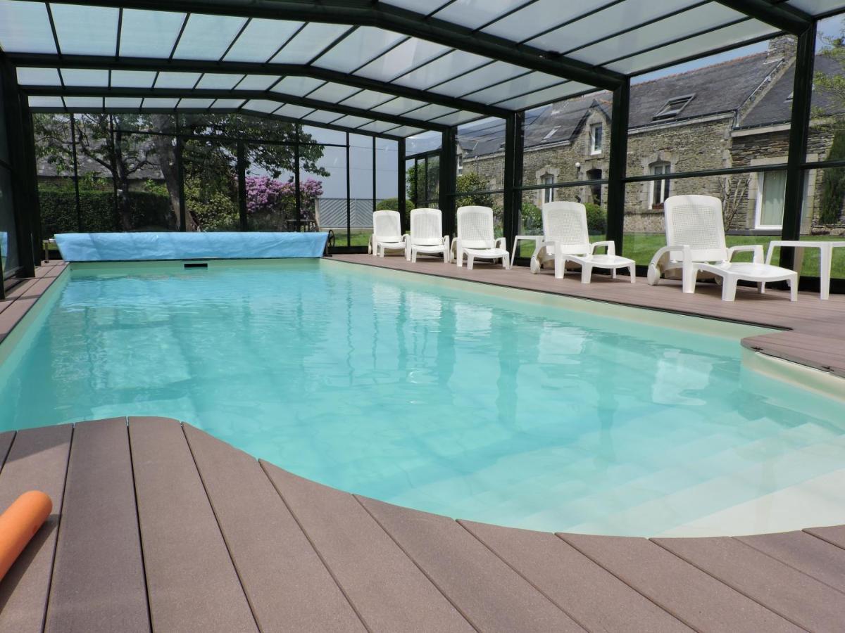 Domaine des Camelias est une maison d'hôtes gay friendly à Pluméliau-Bieuzy dans le Morbihan