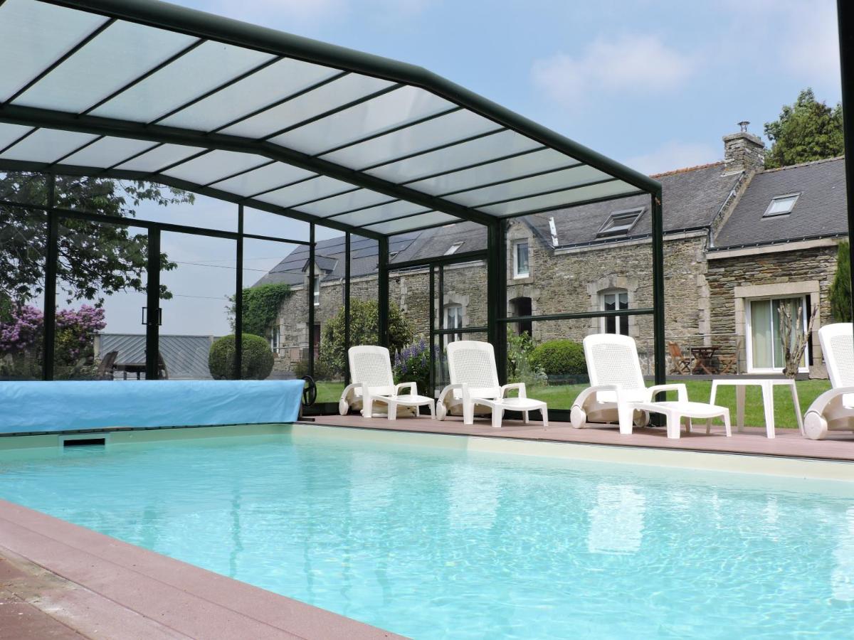 Domaine des Camelias est une maison d'hôtes gay friendly à Pluméliau-Bieuzy dans le Morbihan