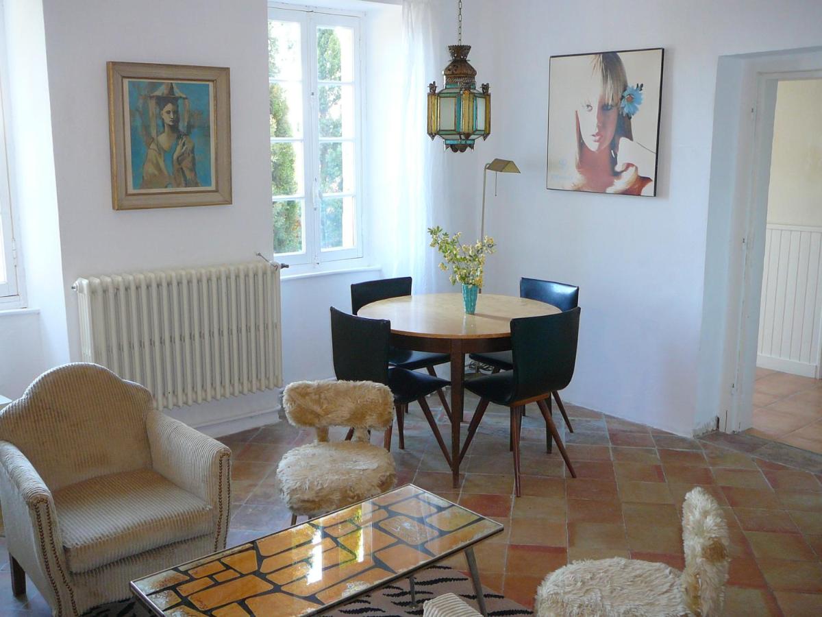 Domaine du Moment est une maison d'hôtes gay friendly à Soupex proche de Castelnaudary dans l'Aude