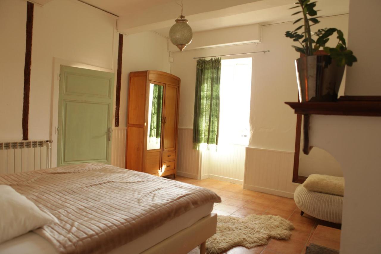 Domaine du Moment est une maison d'hôtes gay friendly à Soupex proche de Castelnaudary dans l'Aude