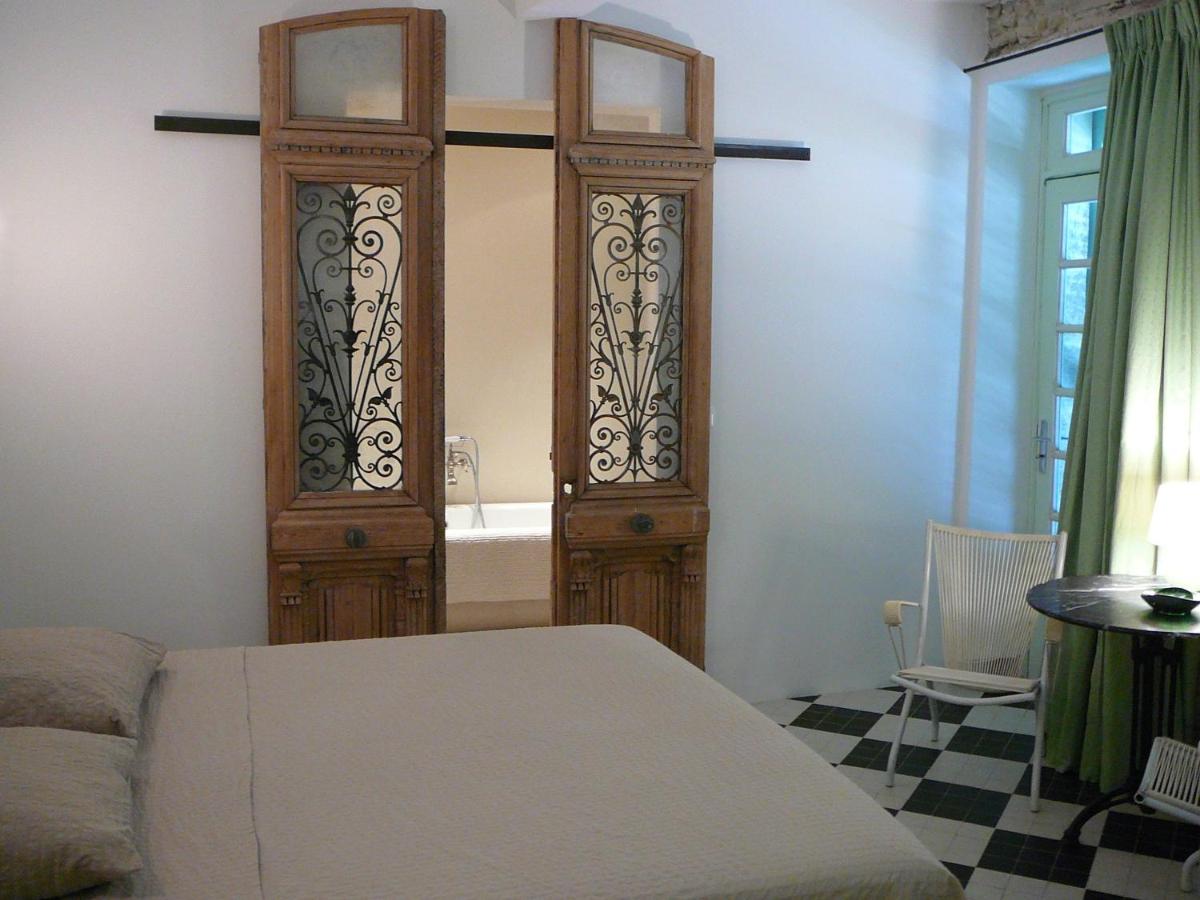 Domaine du Moment est une maison d'hôtes gay friendly à Soupex proche de Castelnaudary dans l'Aude