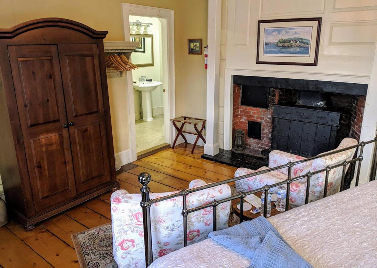 Elms of Camden est une maison d'hôtes gay friendly à Camden dans le Maine aux États-Unis