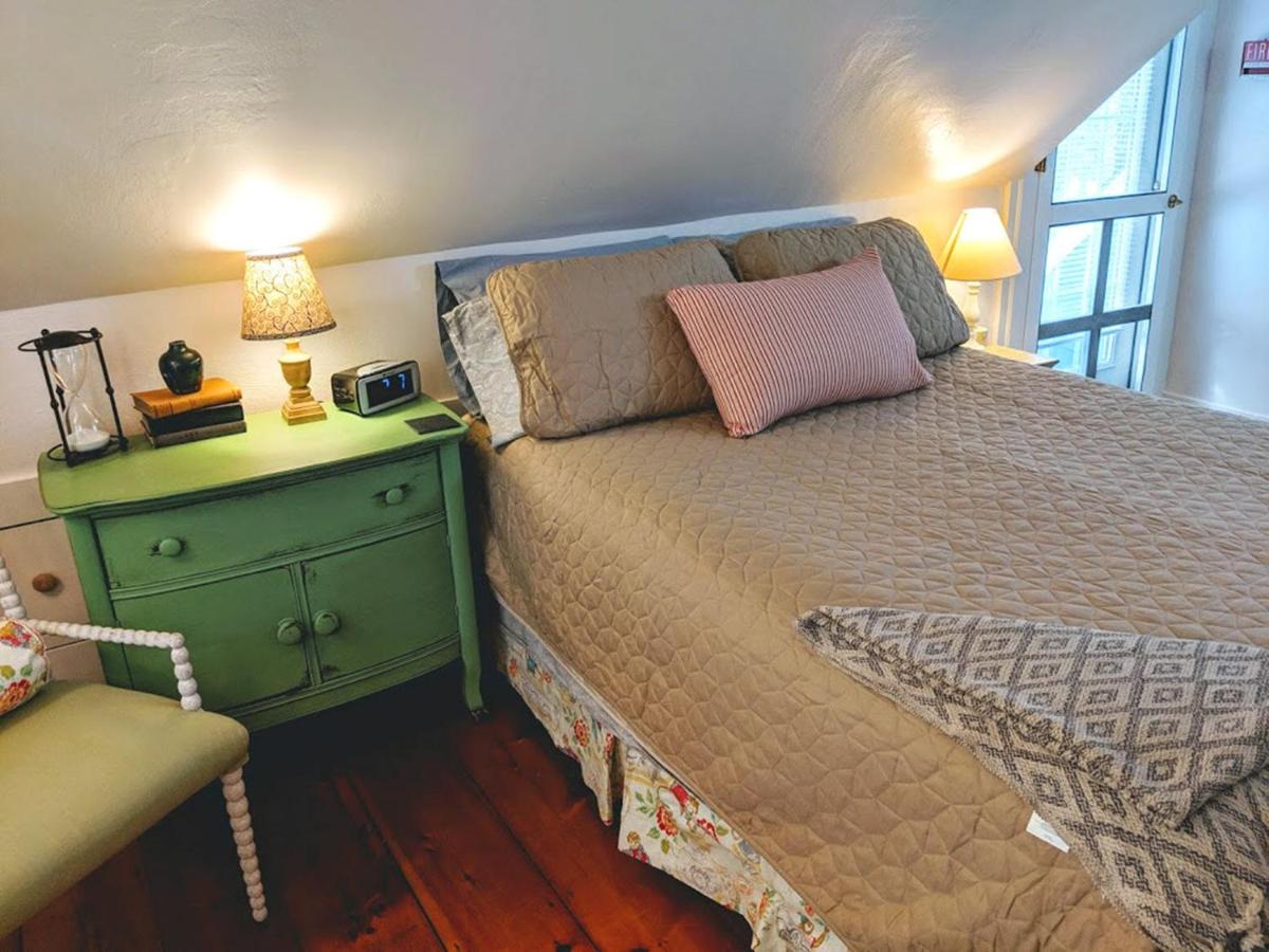 Elms of Camden est une maison d'hôtes gay friendly à Camden dans le Maine aux États-Unis