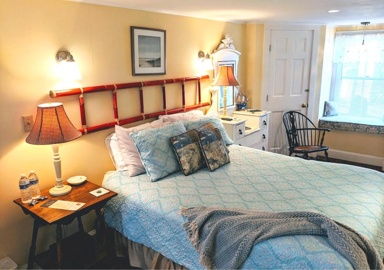 Elms of Camden est une maison d'hôtes gay friendly à Camden dans le Maine aux États-Unis