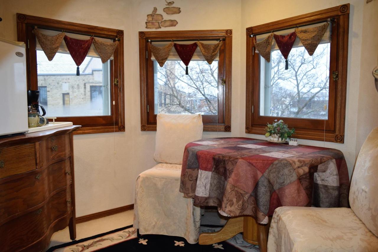 Franklin Street Inn Bed and Breakfast est une maison d'hôtes gay friendly à Appleton dans le Wisconsin aux États-Unis