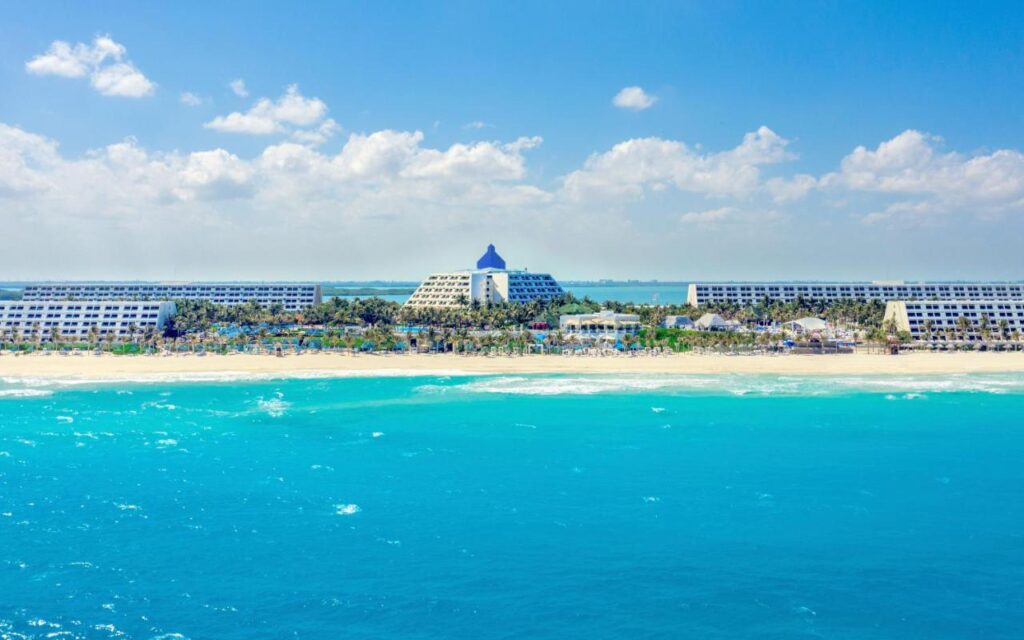 Grand Oasis Cancun est un hôtel gay friendly à Cancun dans la Riviera Maya au Mexique