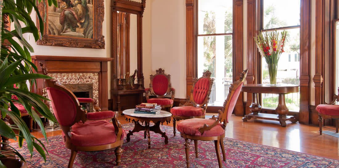 Grand Victorian Bed & Breakfast est une maison d'hôtes gay friendly à la Nouvelle-Orléans en Louisiane aux États-Unis