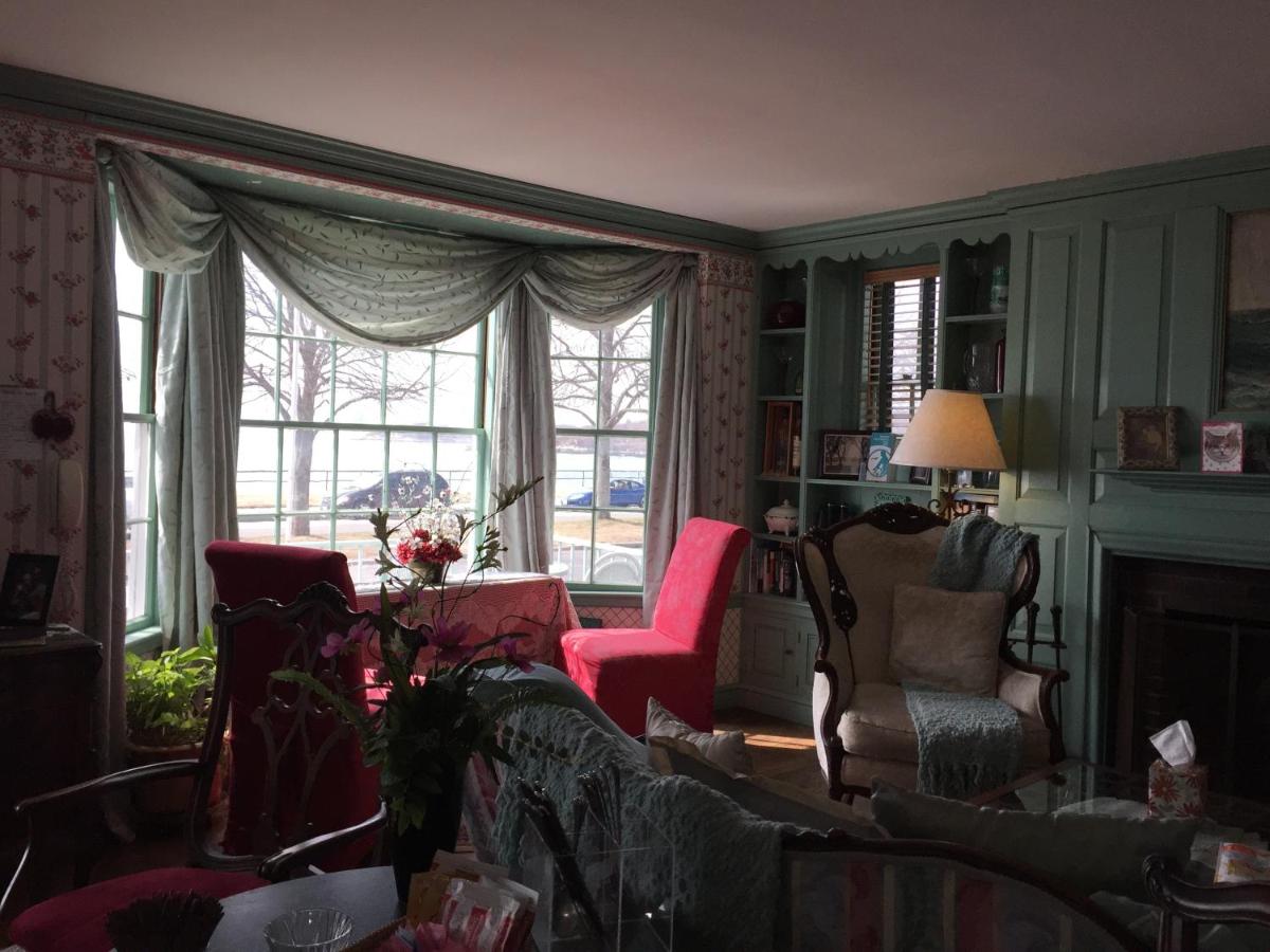 Harborview Inn est une maison d'hôtes gay friendly à Gloucester dans le Massachusetts aux États-Unis.