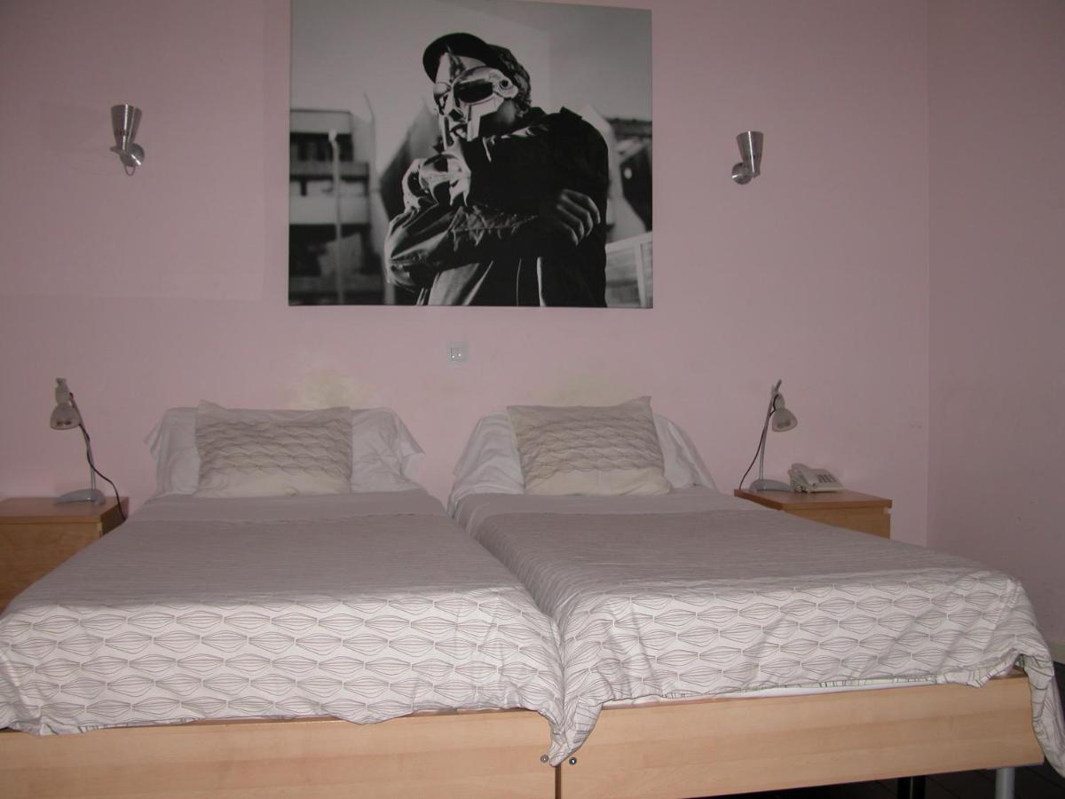 Hostal Pizarro est un hôtel gay friendly à Madrid en Espagne