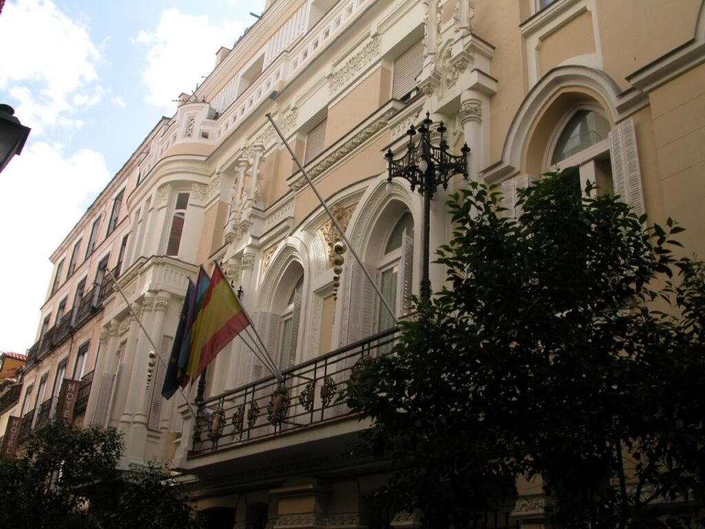 Hostal Pizarro est un hôtel gay friendly à Madrid en Espagne