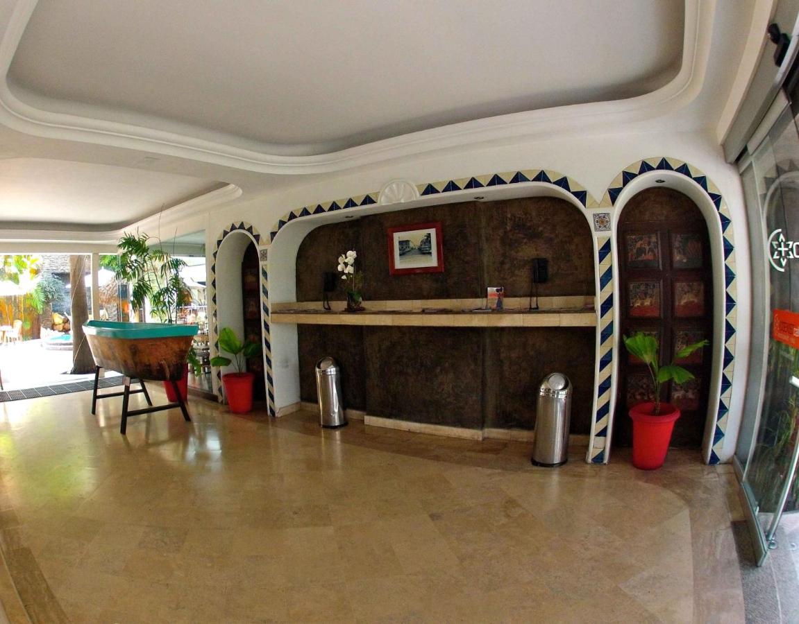 Hotel Rio Malecon est un hôtel gay friendly à Puerto Vallarta au coeur de la Zona Romantique au Mexique