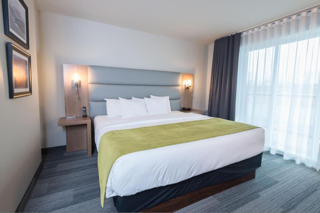 Hôtel Rive Gauche est un hôtel gay friendly à Beloeil en Montérégie au Québec