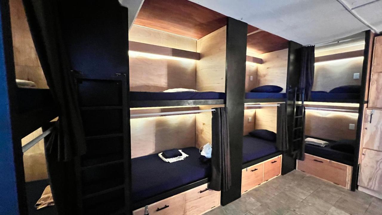 Jet’s Gay Youth Hostel est un auberge de jeunesse gay à Puerto Vallarta au Mexique