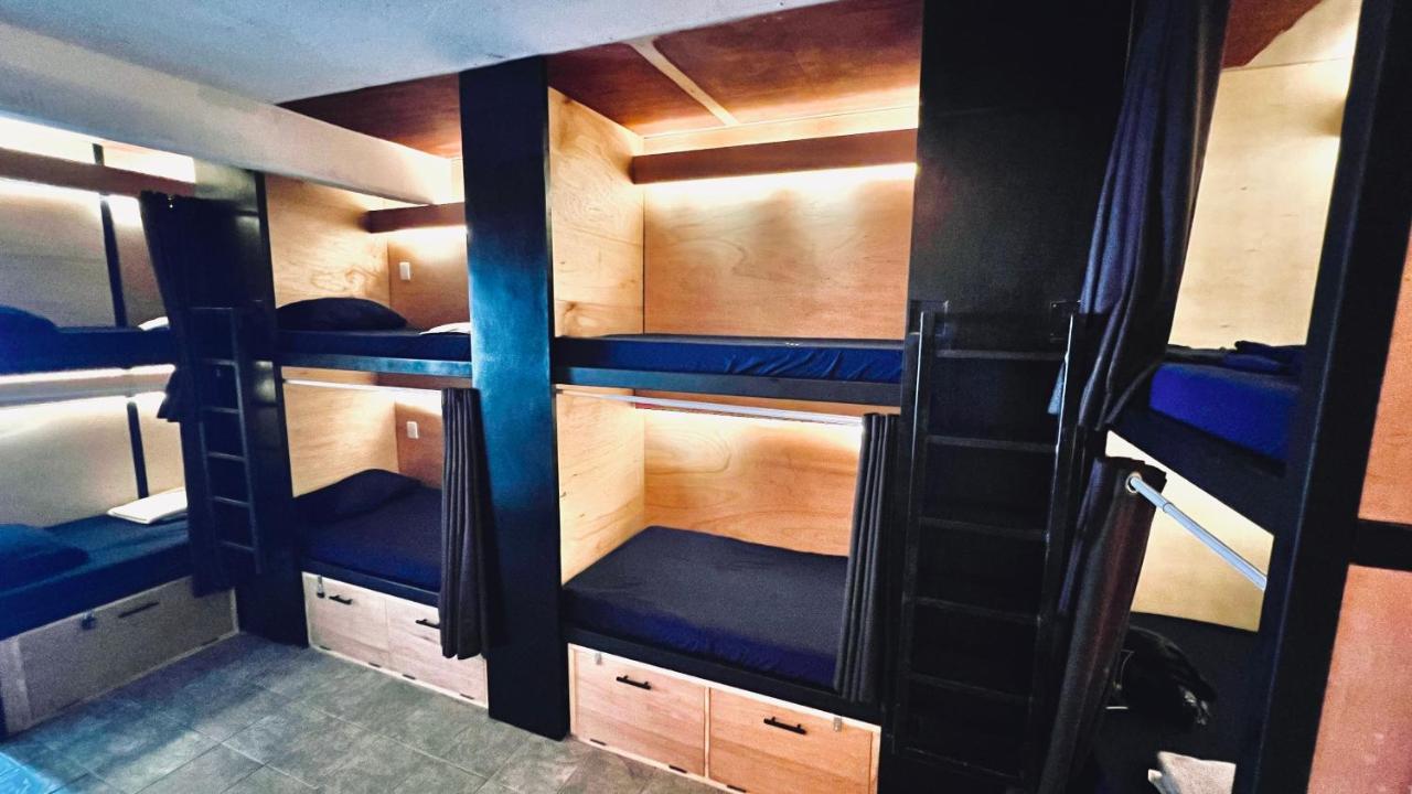 Jet’s Gay Youth Hostel est un auberge de jeunesse gay à Puerto Vallarta au Mexique