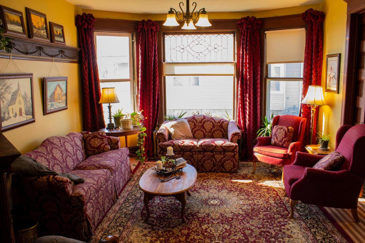 Katherine Holle House est une maison d'hôtes gay friendly de Watertown dans le Wisconsin aux États-Unis
