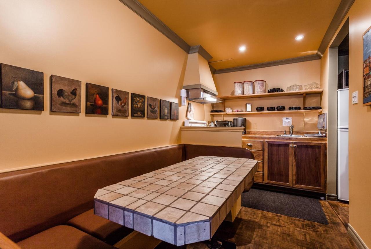 Le Cartier B&B est une maison d'hôtes gay friendly à Montréal au Québec