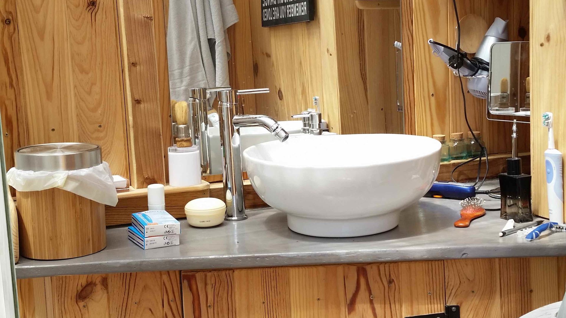 Les Nuitées d'Antan est un camping avec tente insolite gay friendly à La Ciotat dans les Bouches du Rhône