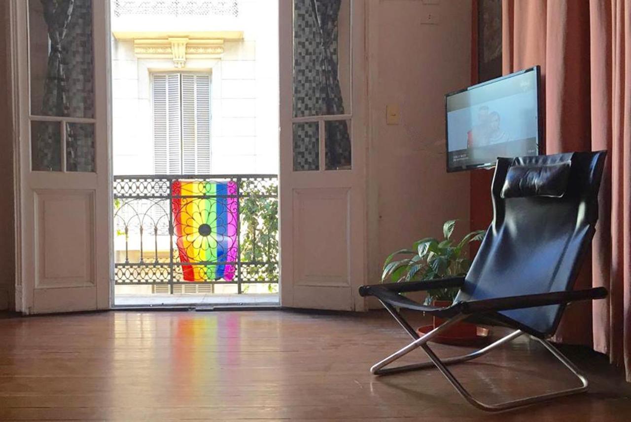 Lugar Gay est une auberge de jeunesse gay à Buenos Aires en Argentine