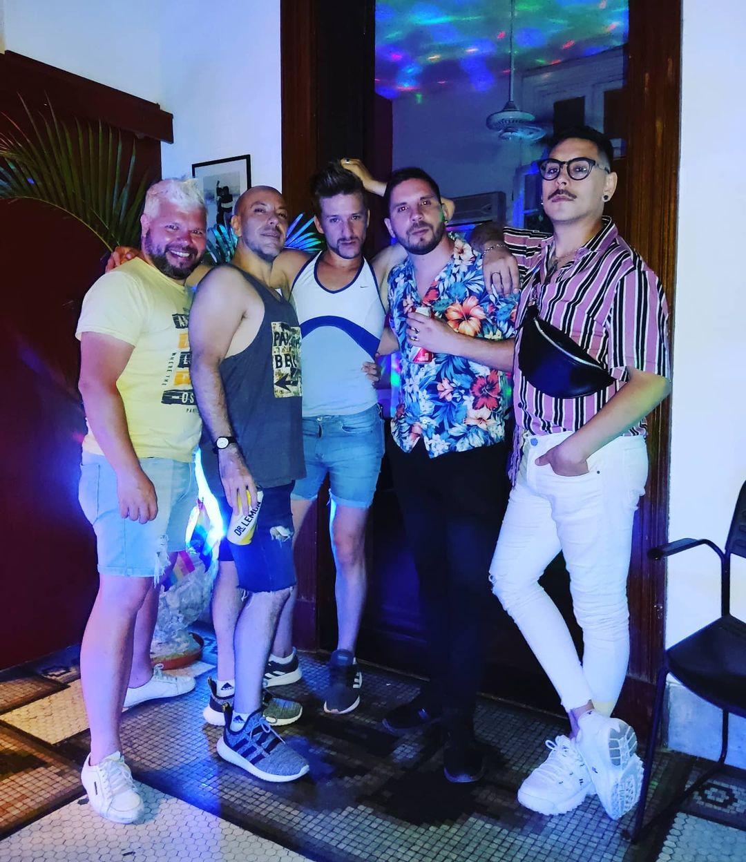 Lugar Gay est une auberge de jeunesse gay à Buenos Aires en Argentine