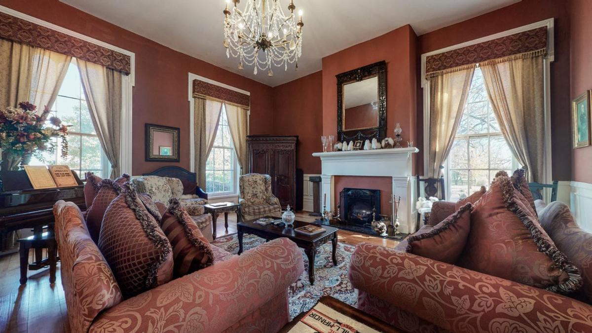 Maple Hill Manor est une maison d'hôtes gay friendly à Springfield au Kentucky aux États-Unis