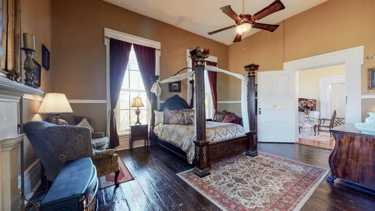 Maple Hill Manor est une maison d'hôtes gay friendly à Springfield au Kentucky aux États-Unis