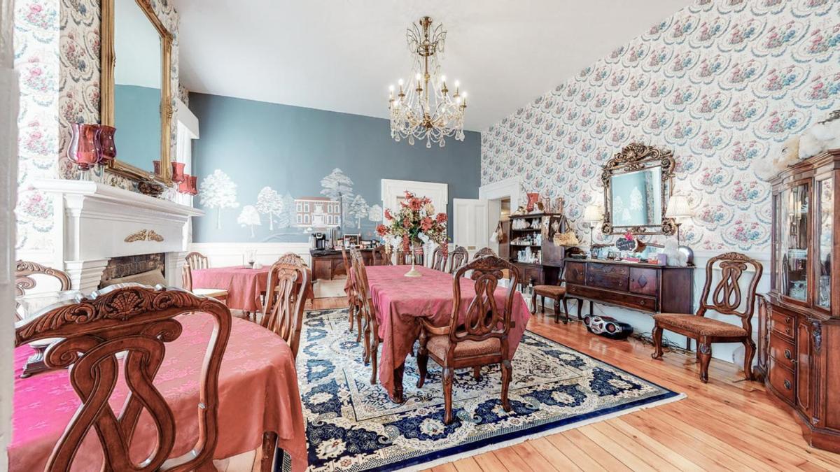 Maple Hill Manor est une maison d'hôtes gay friendly à Springfield au Kentucky aux États-Unis