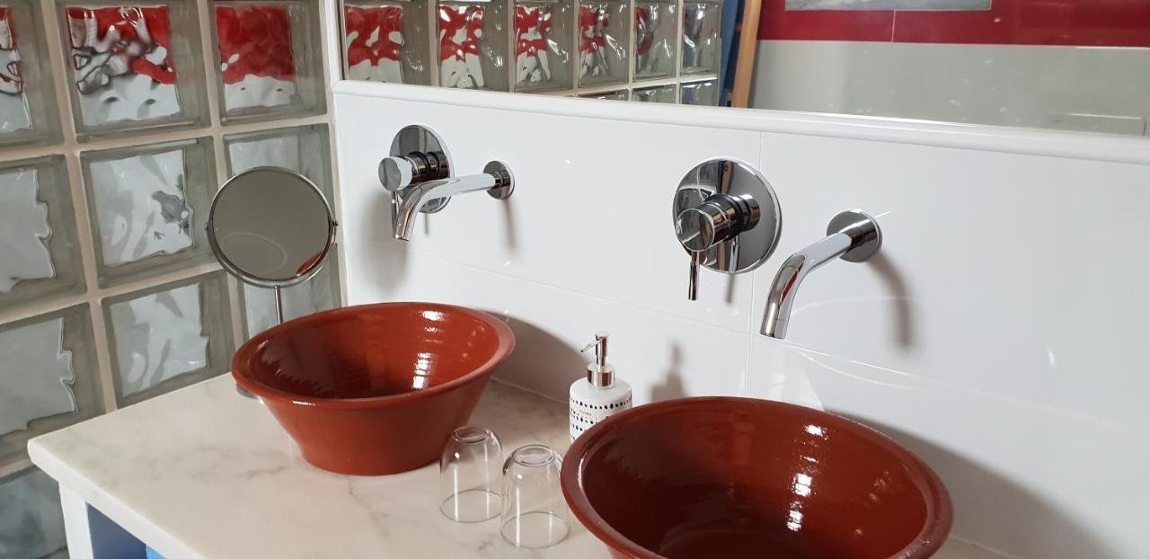 Monte Anna Naturist B&B est une maison d'hôtes naturiste et naturiste à Vila Verde de Ficalho proche de Serpa au Portugal