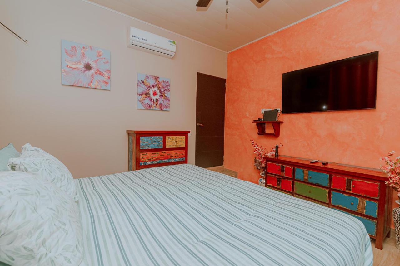 Oasis Diverse Retreat est une maison d'hôtes LGBTQ à Manual Antonio au Costa Rica