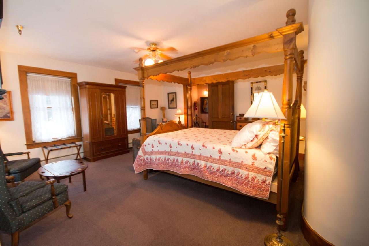 Old Stagecoach Inn est une maison d'hôtes gay friendly à Waterbury dans le Vermont