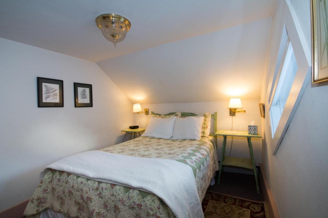 Old Stagecoach Inn est une maison d'hôtes gay friendly à Waterbury dans le Vermont