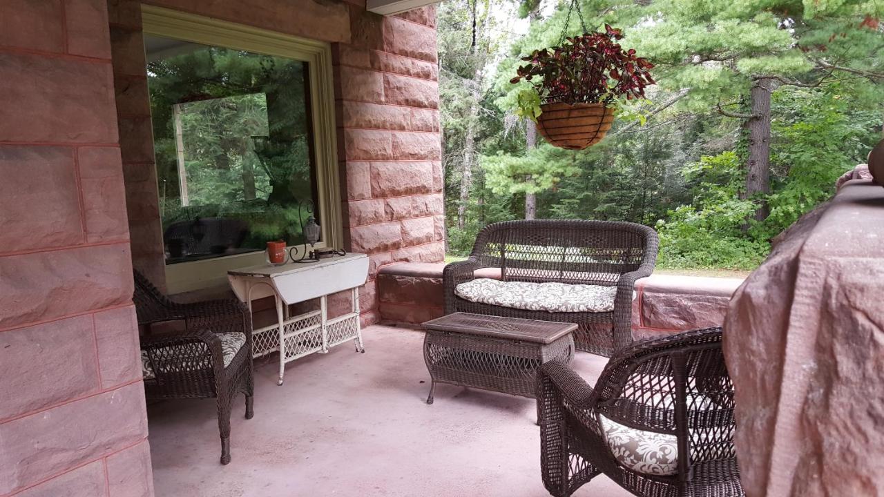 Pinehurst Inn Bed & Breakfast est une maison d'hôtes gay friendly à Bayfield dans le Wisconsin aux États-Unis