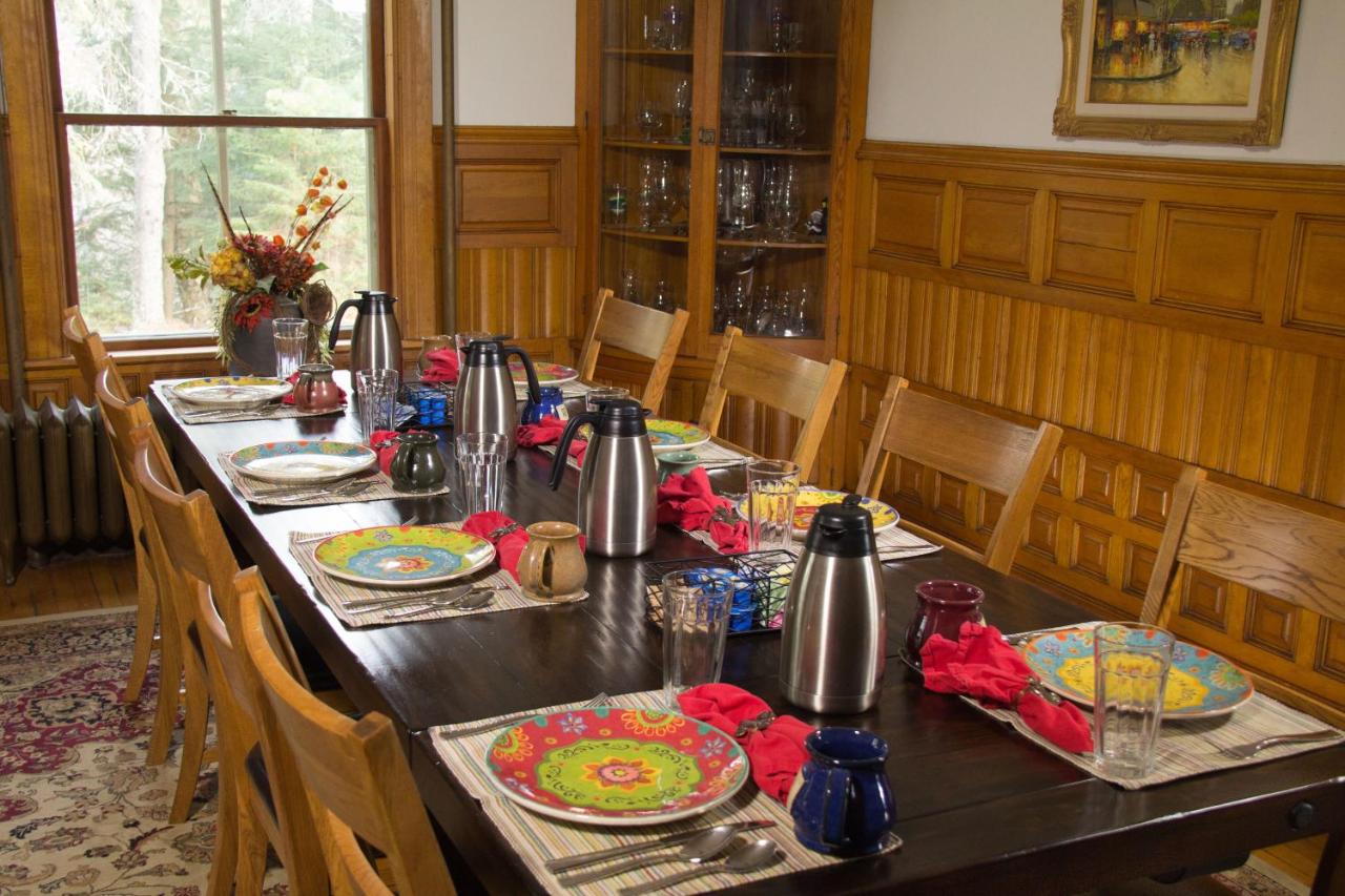 Pinehurst Inn Bed & Breakfast est une maison d'hôtes gay friendly à Bayfield dans le Wisconsin aux États-Unis