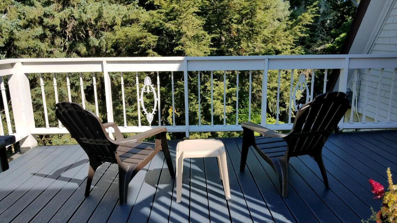 Pinehurst Inn Bed & Breakfast est une maison d'hôtes gay friendly à Bayfield dans le Wisconsin aux États-Unis