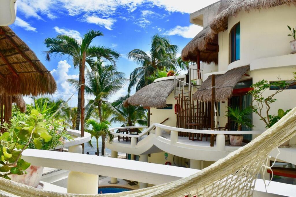 Playa Palms Beach Hotel est un hôtel gay friendly à Playa del Carmen proche de Cancun et Tulum au Mexique