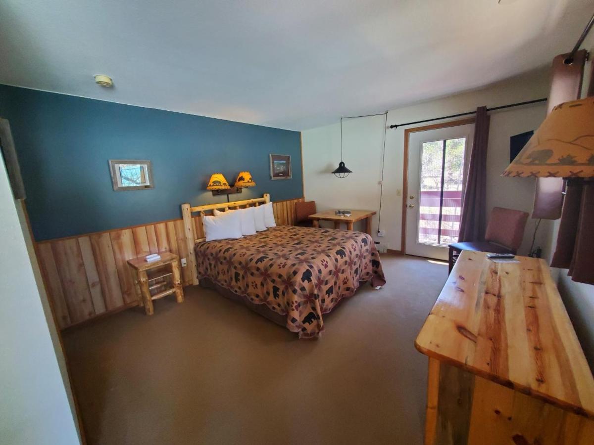 Swiftcurrent Lodge on the River est une maison d'hôtes gay friendly à Estes Park dans le Colorado aux États-Unis