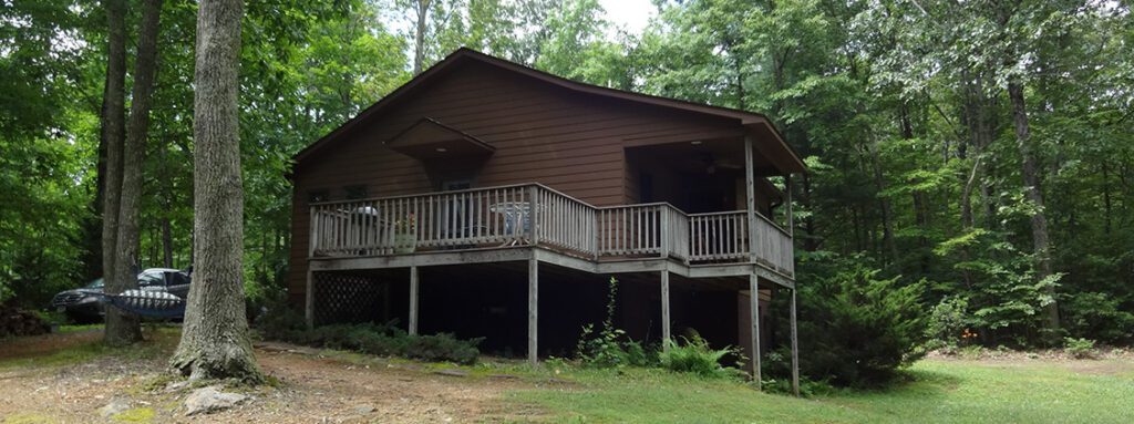 The Cottages at Chesley Creek Farm est une maison d'hôtes gay friendly à Dyke en Virginie aux États-Unis