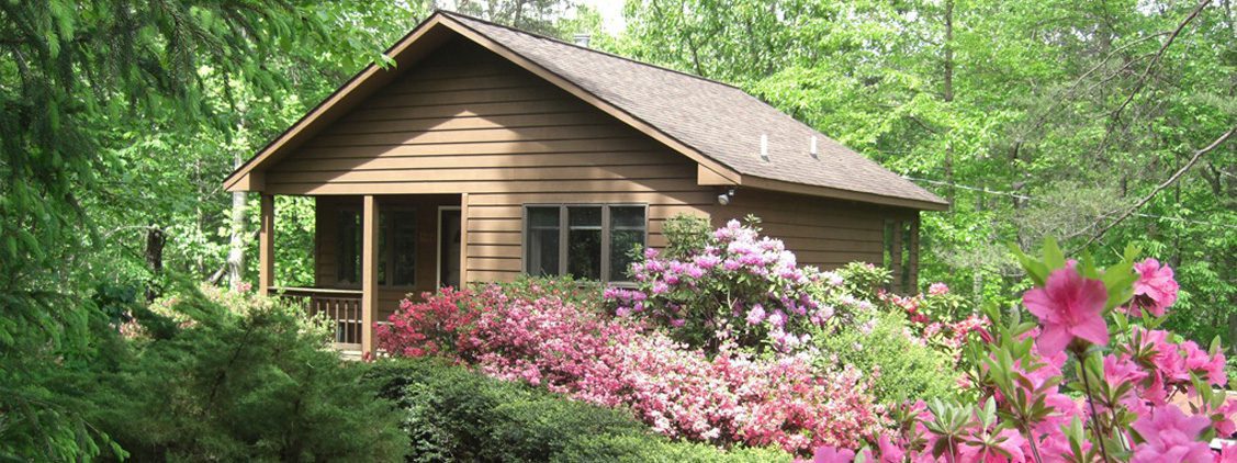 The Cottages at Chesley Creek Farm est une maison d'hôtes gay friendly à Dyke en Virginie aux États-Unis