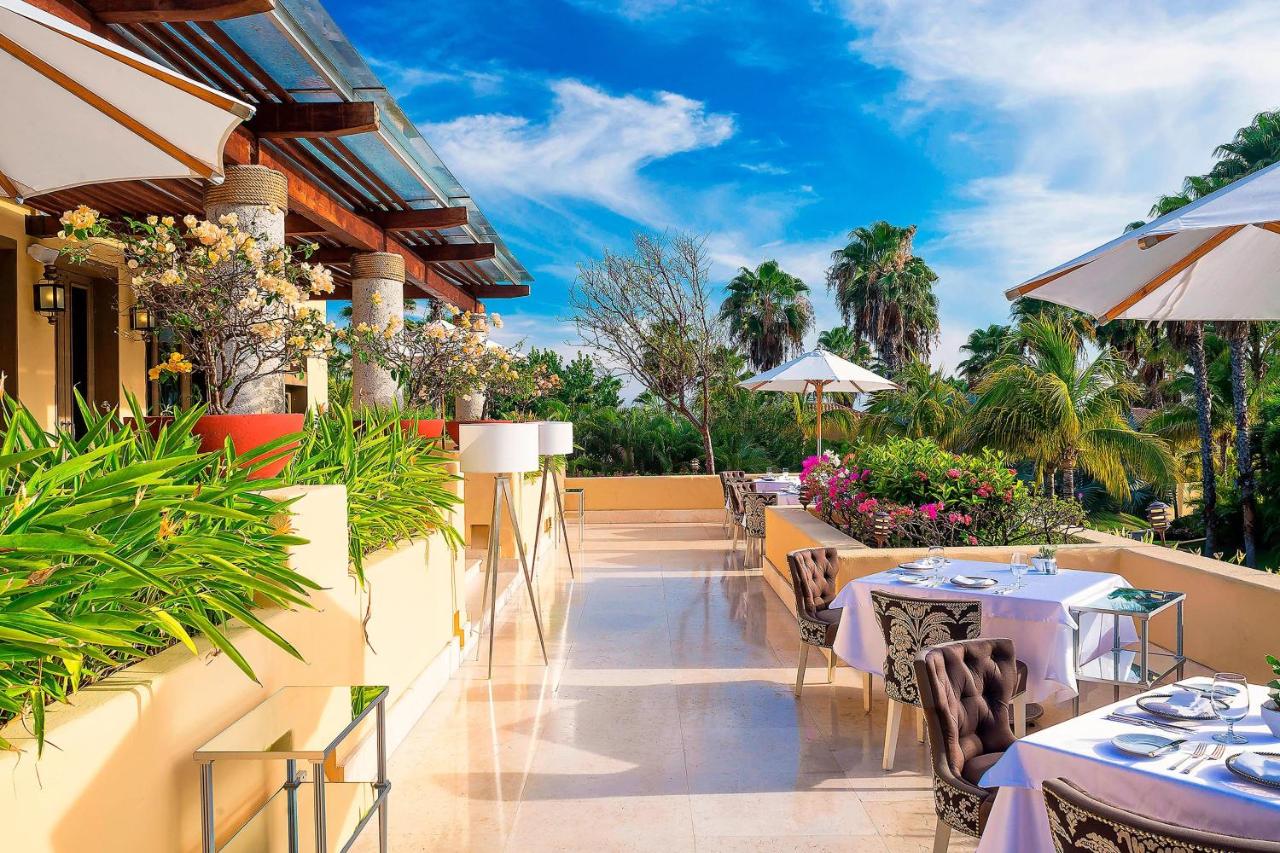 The St. Regis Punta Mita Resort est un hôtel gay friendly à Punta de Mita proche de Puerto Vallarta au Mexique