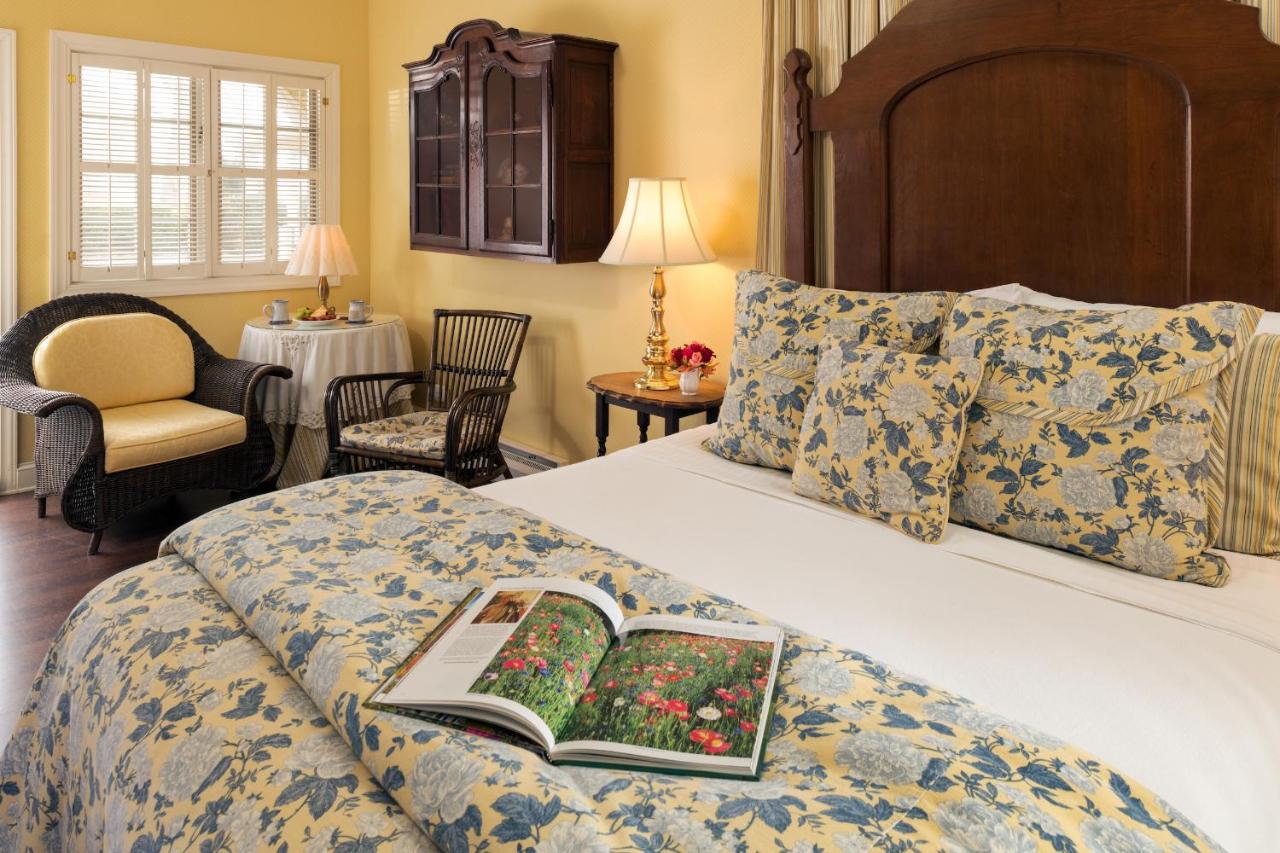 The Yellow House est une maison d'hôtes gay friendly à Waynesville en Caroline du Nord aux États-Unis