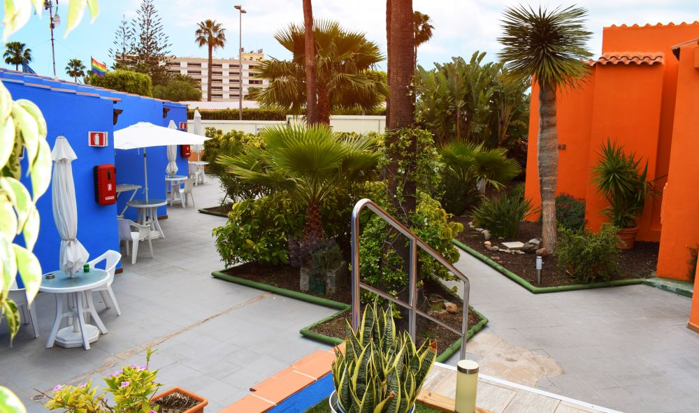 Tropical La Zona Gay Resort est un hôtel gay à Maspalomas proche de Playa del Inglès dans les Canaries