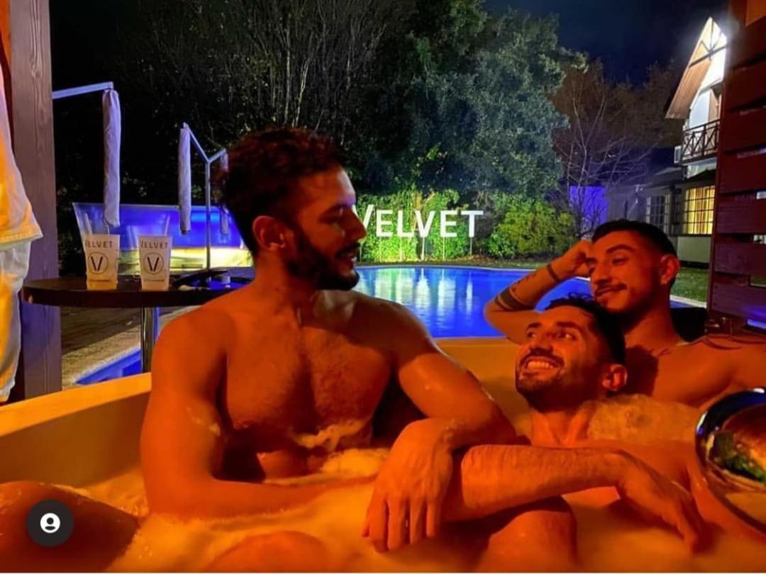Velvet 375 est une maison d'hôtes exclusivement gay à Pucon dans la région d'Araucania au Chili