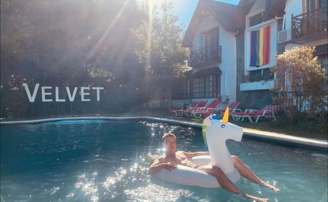 Velvet 375 est une maison d'hôtes exclusivement gay à Pucon dans la région d'Araucania au Chili