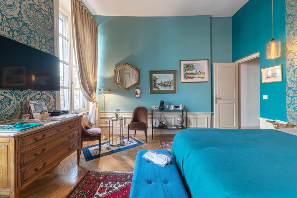 Venez découvrir la chambre d’hôtes Guylhostière, une chambre d’exception en plein centre de Lyon !