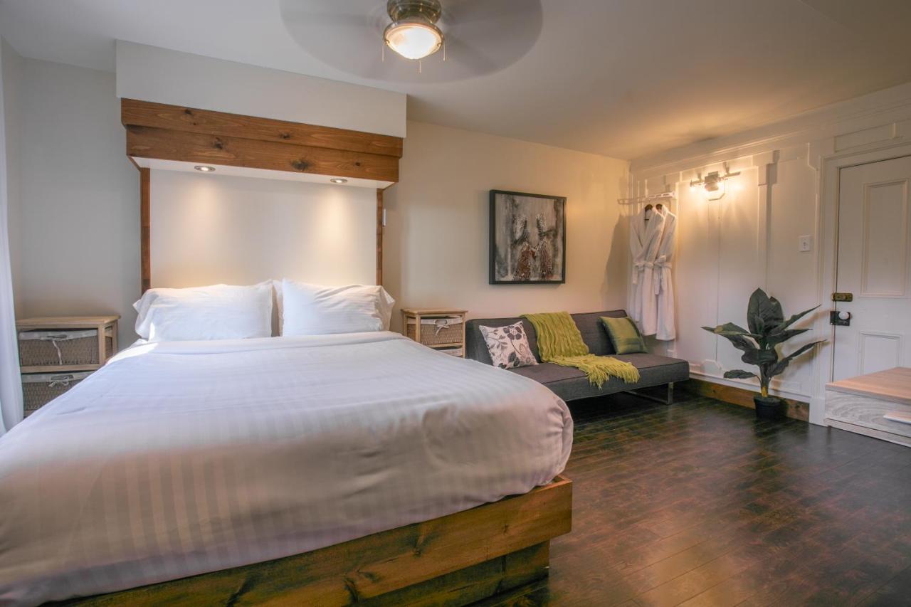 Auberge La Seigneurie des Monts est un hôtel gay friendly à Sainte-Anne-des-Monts en Gaspésie au Québec