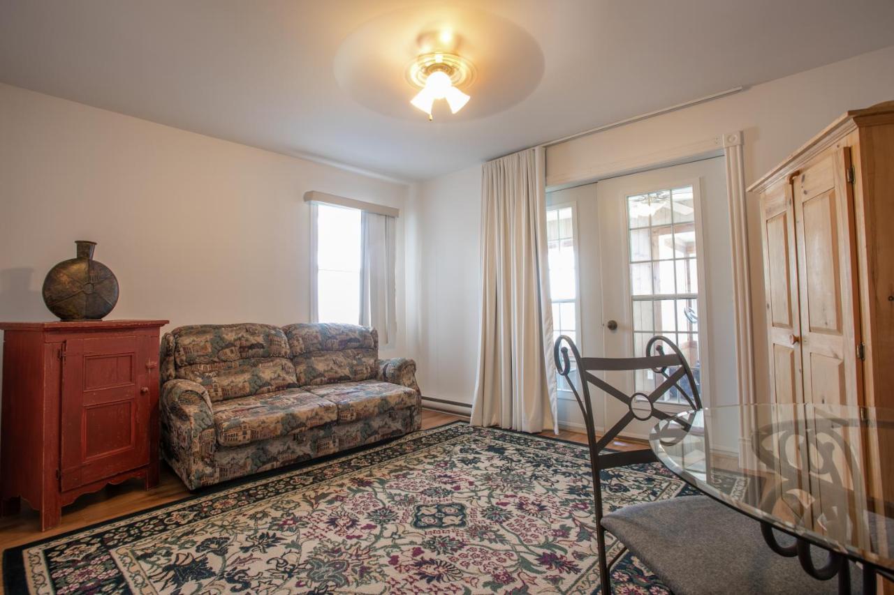 Auberge La Seigneurie des Monts est un hôtel gay friendly à Sainte-Anne-des-Monts en Gaspésie au Québec