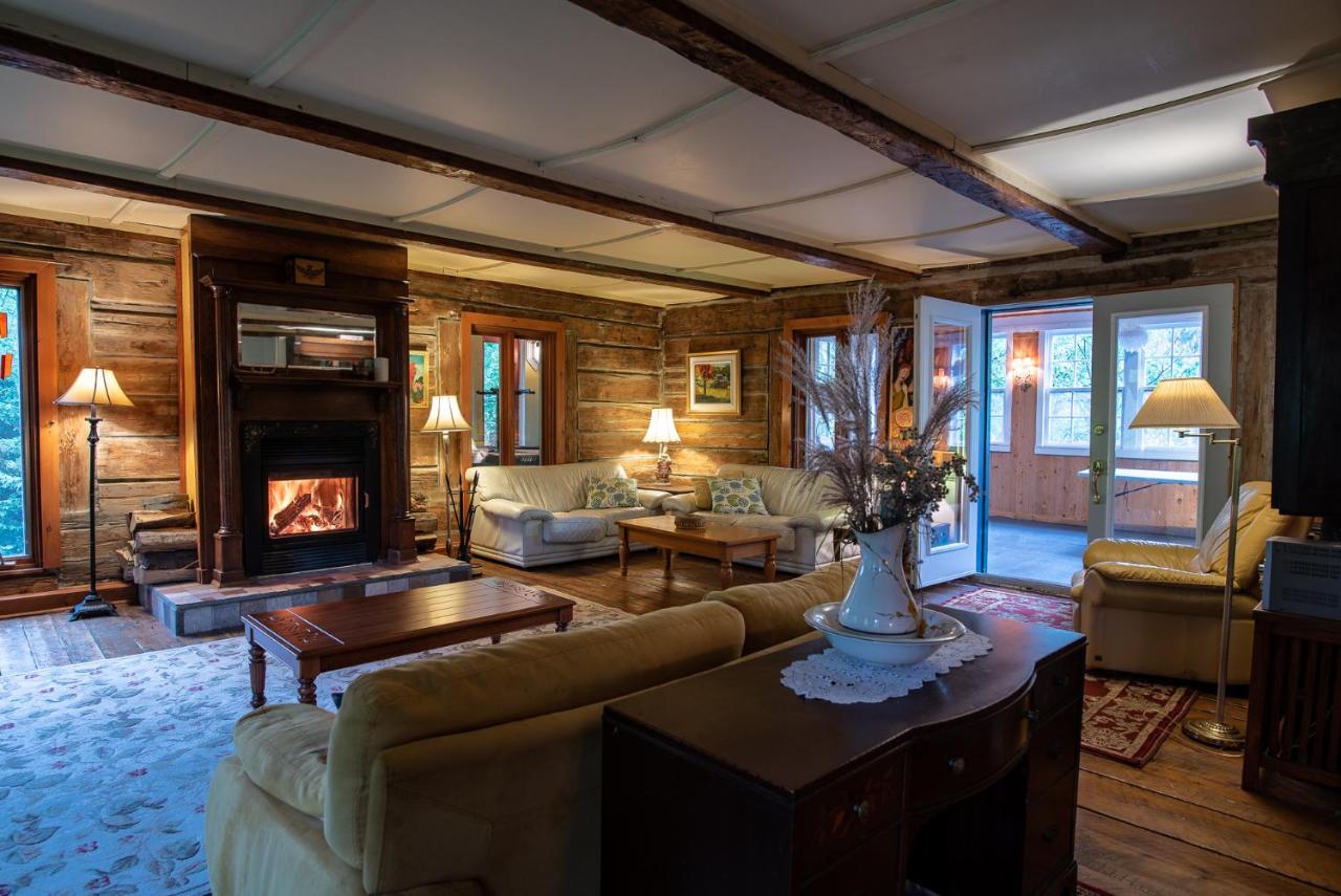 Auberge Restaurant La Mara est une maison d'hôtes gay friendly à Ham Sud en Estrie au Québec