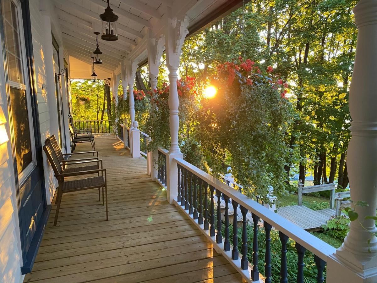 Auberge Sous Les Arbres est un hôtel gay friendly à Gaspé en Gaspésie