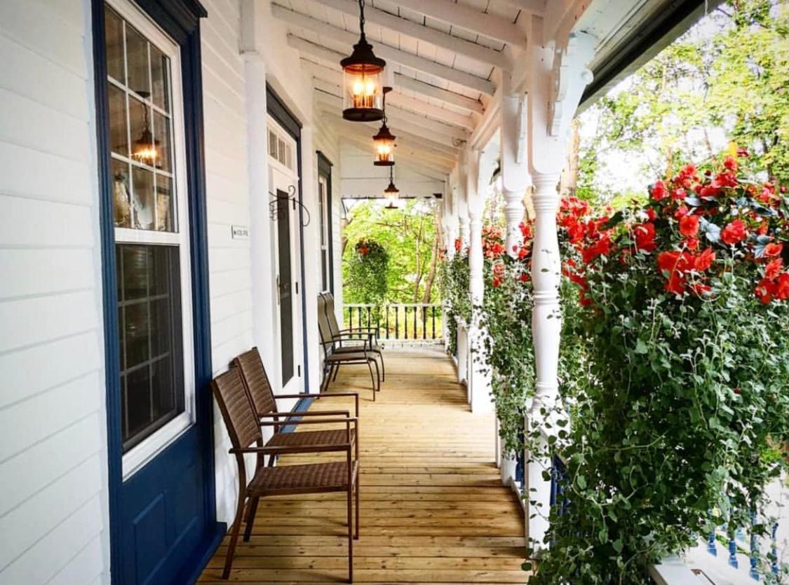 Auberge Sous Les Arbres est un hôtel gay friendly à Gaspé en Gaspésie